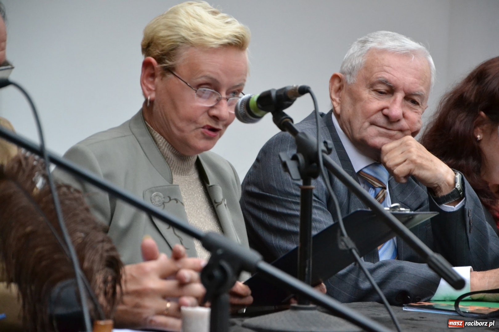 Zdjęcie w galerii na portalu naszraciborz.pl: Narodowe Czytanie na Zamku Piastowskim wiadomości z regionu