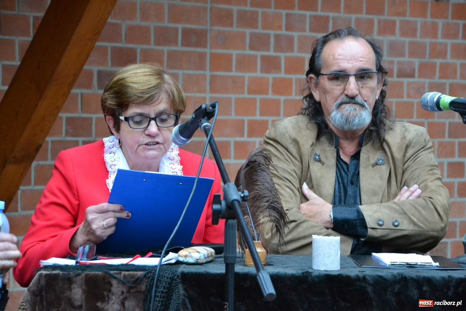 Zdjęcie w galerii na portalu naszraciborz.pl: Narodowe Czytanie na Zamku Piastowskim wiadomości z regionu