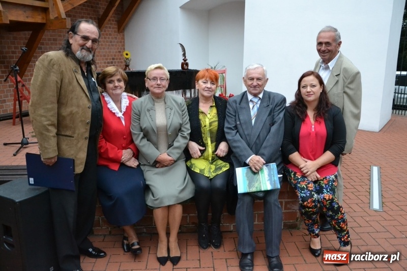 Zdjęcie w galerii na portalu naszraciborz.pl: Narodowe Czytanie na Zamku Piastowskim wiadomości z regionu