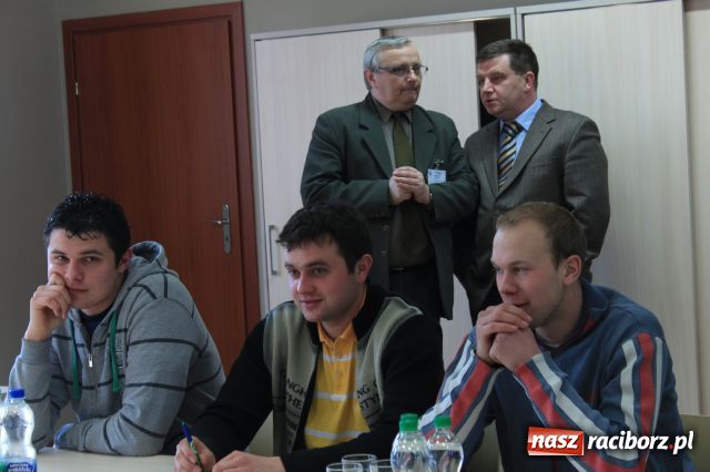 Zdjęcie w galerii na portalu naszraciborz.pl: O rolnictwie wiedzą wszystko wiadomości z regionu