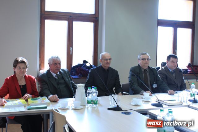 Zdjęcie w galerii na portalu naszraciborz.pl: O rolnictwie wiedzą wszystko wiadomości z regionu