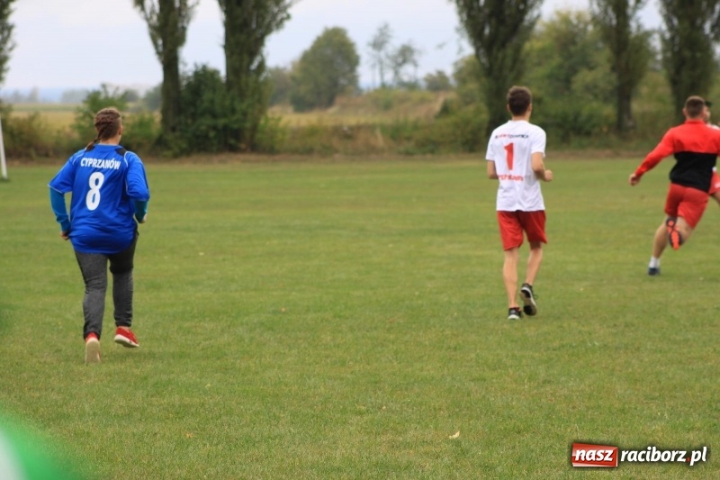 Zdjęcie w galerii na portalu naszraciborz.pl: Wojnowice i Cyprzanów Mistrzami Polski w Piłce Palantowej 2017 wiadomości z regionu