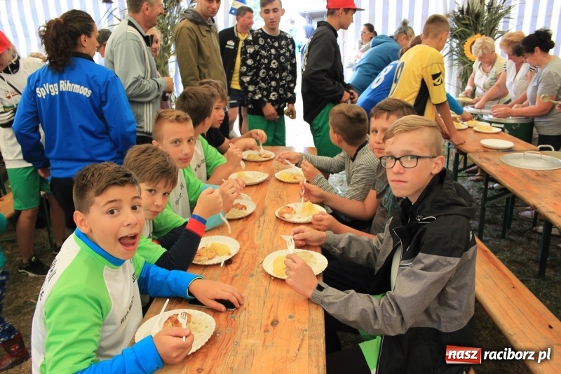 Zdjęcie w galerii na portalu naszraciborz.pl: Wojnowice i Cyprzanów Mistrzami Polski w Piłce Palantowej 2017 wiadomości z regionu