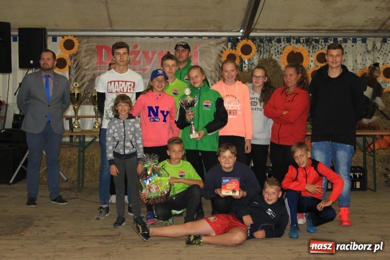 Zdjęcie w galerii na portalu naszraciborz.pl: Wojnowice i Cyprzanów Mistrzami Polski w Piłce Palantowej 2017 wiadomości z regionu