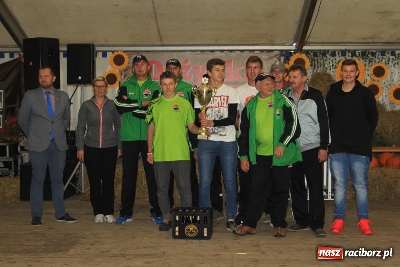 Zdjęcie w galerii na portalu naszraciborz.pl: Wojnowice i Cyprzanów Mistrzami Polski w Piłce Palantowej 2017 wiadomości z regionu