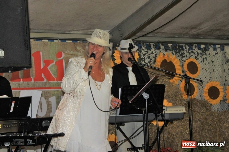 Zdjęcie w galerii na portalu naszraciborz.pl: Roztańczony drugi wieczór dożynkowy w Wojnowicach wiadomości z regionu