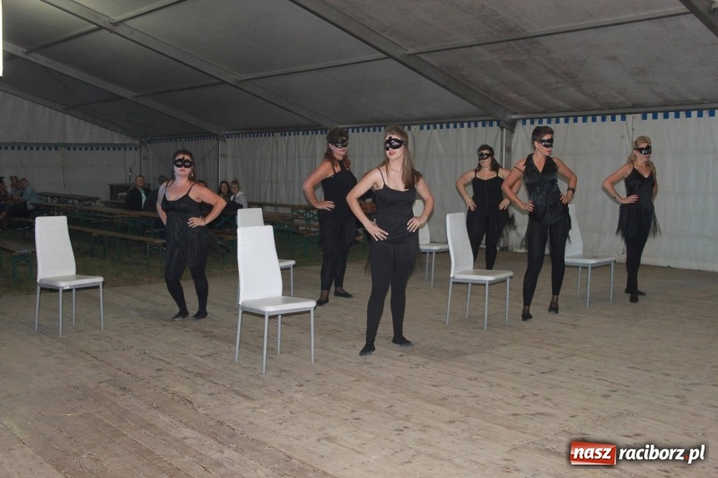 Zdjęcie w galerii na portalu naszraciborz.pl: Roztańczony drugi wieczór dożynkowy w Wojnowicach wiadomości z regionu