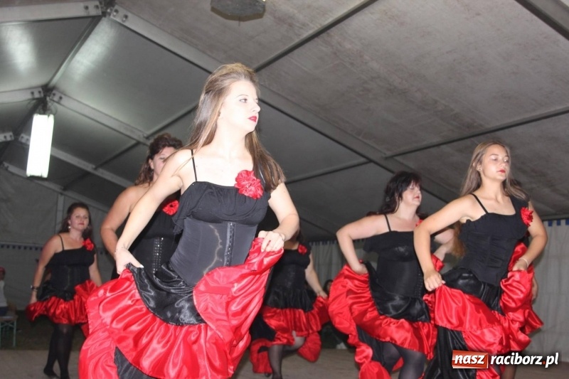 Zdjęcie w galerii na portalu naszraciborz.pl: Roztańczony drugi wieczór dożynkowy w Wojnowicach wiadomości z regionu