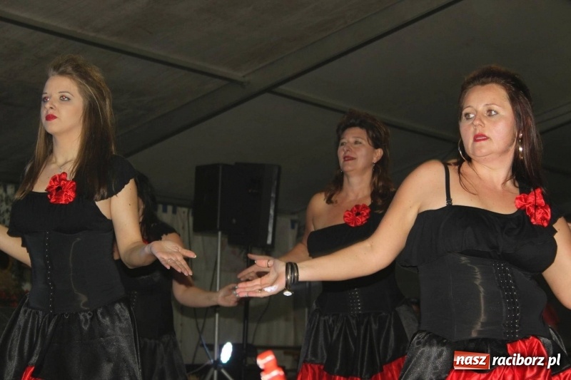 Zdjęcie w galerii na portalu naszraciborz.pl: Roztańczony drugi wieczór dożynkowy w Wojnowicach wiadomości z regionu