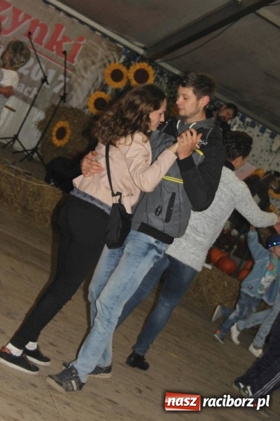 Zdjęcie w galerii na portalu naszraciborz.pl: Roztańczony drugi wieczór dożynkowy w Wojnowicach wiadomości z regionu