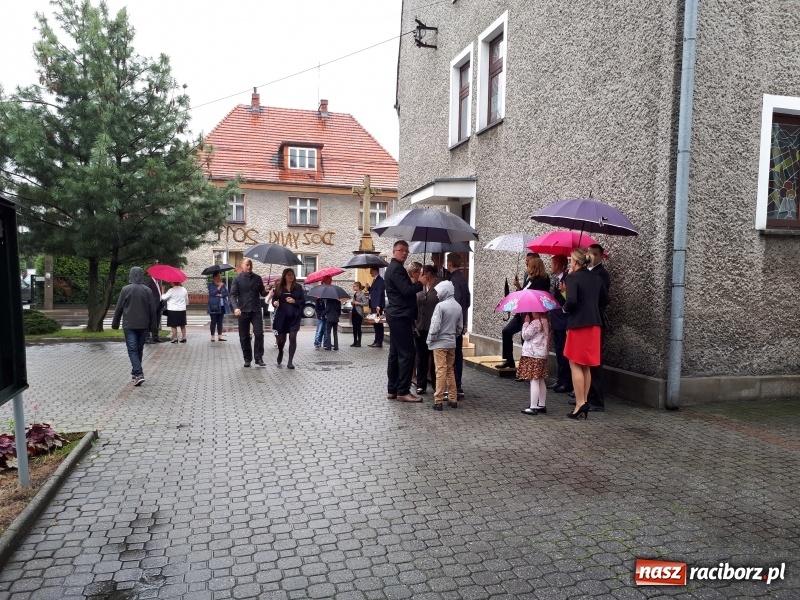 Zdjęcie w galerii na portalu naszraciborz.pl: Chleb darem Boga dla ludzi. Dożynki na Płoni wiadomości z regionu