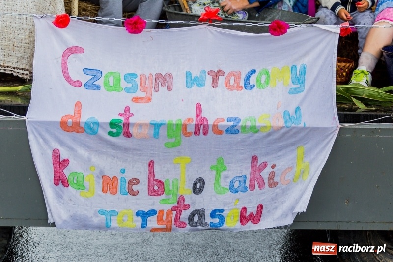 Zdjęcie w galerii na portalu naszraciborz.pl: Gminne dożynki Pietrowic Wielkich w Kornicach. Pogoda nie była łaskawa, ale humory dopisały FOTO i WIDEO wiadomości z regionu