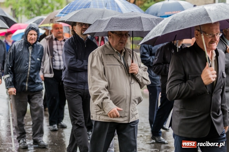 Zdjęcie w galerii na portalu naszraciborz.pl: Parafia miejska ze ślubowaną pielgrzymką do Matki Bożej wiadomości z regionu