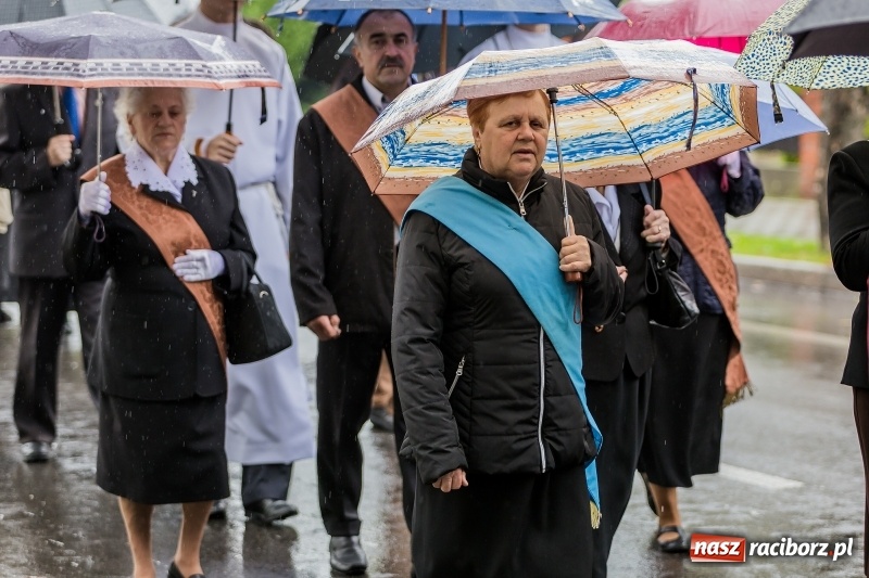 Zdjęcie w galerii na portalu naszraciborz.pl: Parafia miejska ze ślubowaną pielgrzymką do Matki Bożej wiadomości z regionu