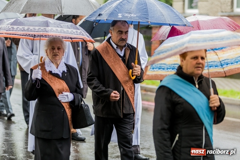Zdjęcie w galerii na portalu naszraciborz.pl: Parafia miejska ze ślubowaną pielgrzymką do Matki Bożej wiadomości z regionu