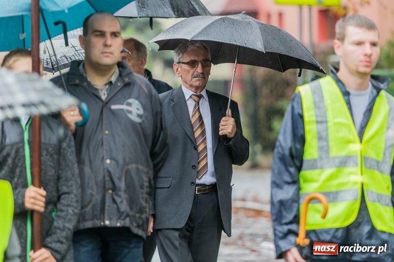 Zdjęcie w galerii na portalu naszraciborz.pl: Parafia miejska ze ślubowaną pielgrzymką do Matki Bożej wiadomości z regionu