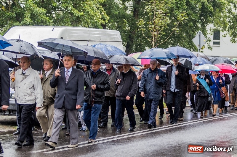 Zdjęcie w galerii na portalu naszraciborz.pl: Parafia miejska ze ślubowaną pielgrzymką do Matki Bożej wiadomości z regionu