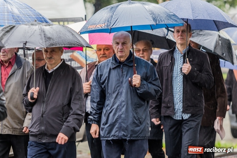 Zdjęcie w galerii na portalu naszraciborz.pl: Parafia miejska ze ślubowaną pielgrzymką do Matki Bożej wiadomości z regionu