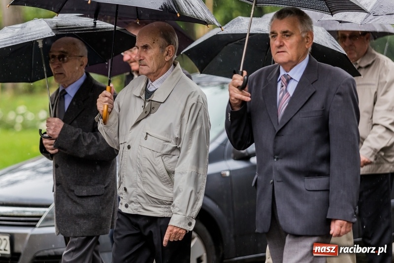 Zdjęcie w galerii na portalu naszraciborz.pl: Parafia miejska ze ślubowaną pielgrzymką do Matki Bożej wiadomości z regionu