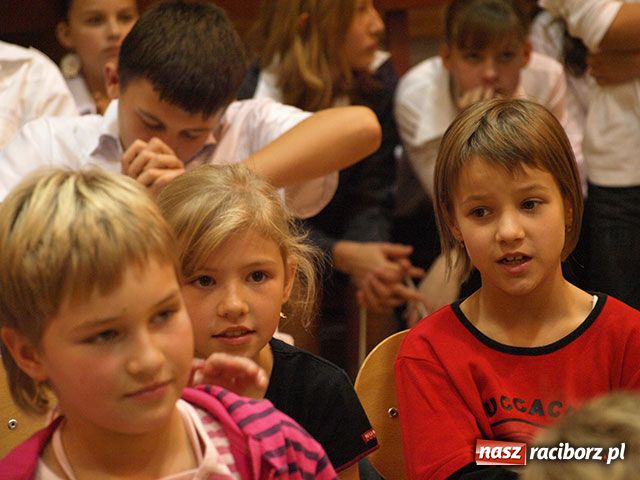 Zdjęcie w galerii na portalu naszraciborz.pl: Huczne święto w Krzanowicach wiadomości z regionu