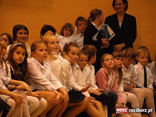 Zdjęcie w galerii na portalu naszraciborz.pl: Huczne święto w Krzanowicach wiadomości z regionu