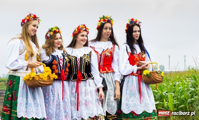 Zdjęcie w galerii na portalu naszraciborz.pl: Budziska gospodarzem gminnych dożynek Kuźni Raciborskiej FOTORELACJA wiadomości z regionu