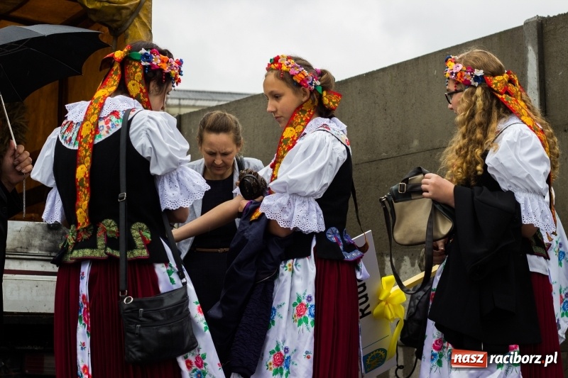 Zdjęcie w galerii na portalu naszraciborz.pl: Budziska gospodarzem gminnych dożynek Kuźni Raciborskiej FOTORELACJA wiadomości z regionu