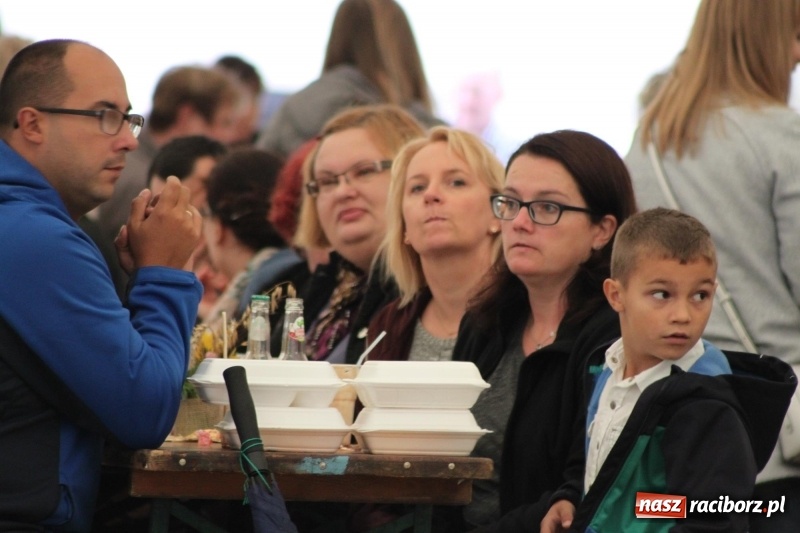 Zdjęcie w galerii na portalu naszraciborz.pl: Roztańczone Wojnowice, czyli dożynki gminy Krzanowice w rytmie Despacito FOTO i WIDEO wiadomości z regionu
