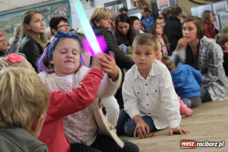 Zdjęcie w galerii na portalu naszraciborz.pl: Roztańczone Wojnowice, czyli dożynki gminy Krzanowice w rytmie Despacito FOTO i WIDEO wiadomości z regionu