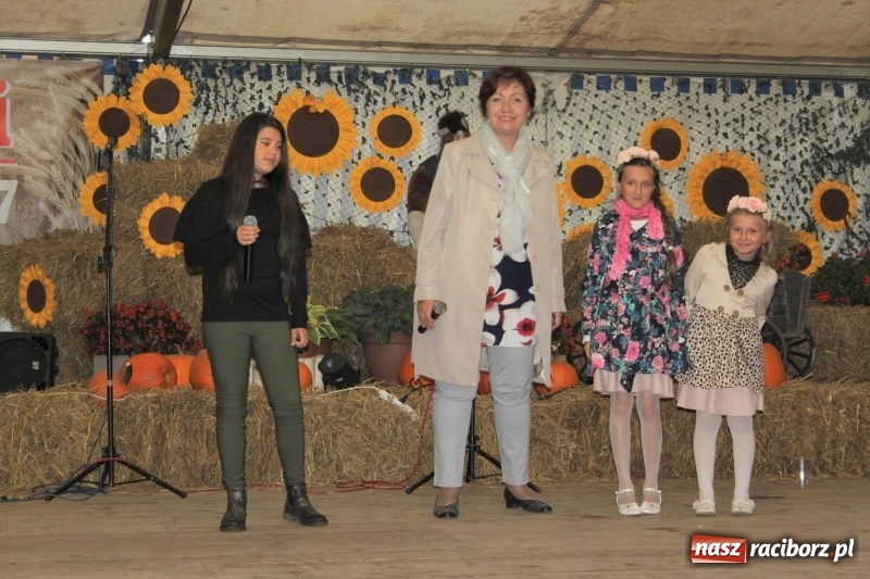 Zdjęcie w galerii na portalu naszraciborz.pl: Roztańczone Wojnowice, czyli dożynki gminy Krzanowice w rytmie Despacito FOTO i WIDEO wiadomości z regionu