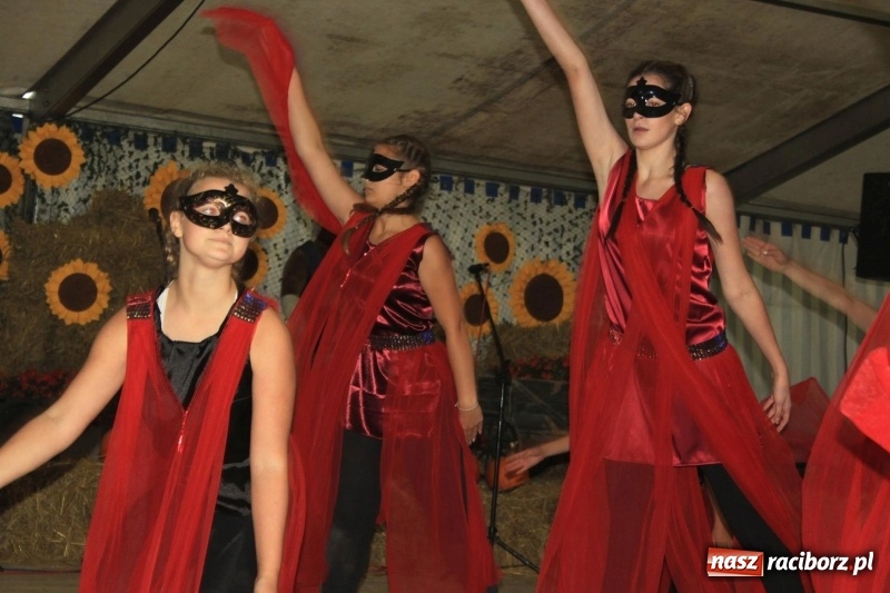 Zdjęcie w galerii na portalu naszraciborz.pl: Roztańczone Wojnowice, czyli dożynki gminy Krzanowice w rytmie Despacito FOTO i WIDEO wiadomości z regionu