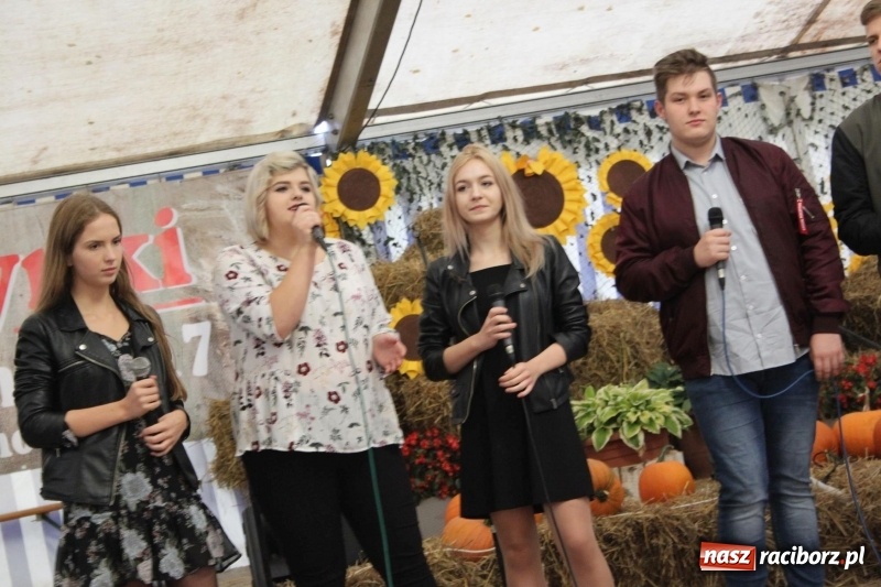 Zdjęcie w galerii na portalu naszraciborz.pl: Roztańczone Wojnowice, czyli dożynki gminy Krzanowice w rytmie Despacito FOTO i WIDEO wiadomości z regionu