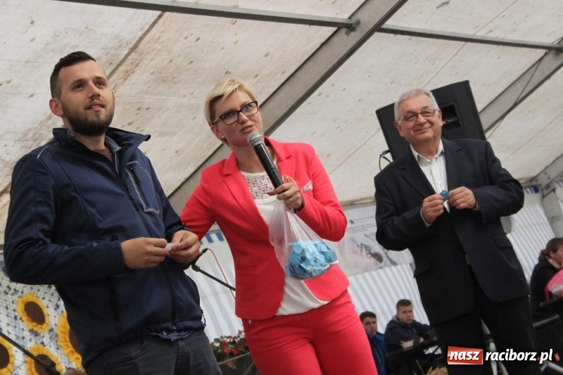 Zdjęcie w galerii na portalu naszraciborz.pl: Roztańczone Wojnowice, czyli dożynki gminy Krzanowice w rytmie Despacito FOTO i WIDEO wiadomości z regionu