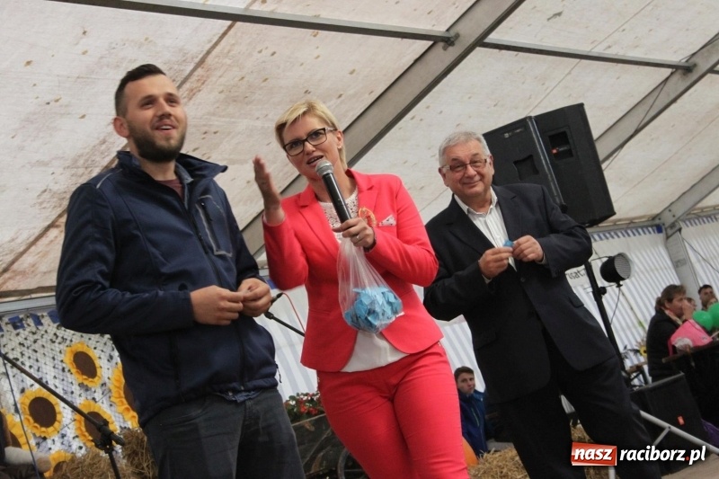 Zdjęcie w galerii na portalu naszraciborz.pl: Roztańczone Wojnowice, czyli dożynki gminy Krzanowice w rytmie Despacito FOTO i WIDEO wiadomości z regionu