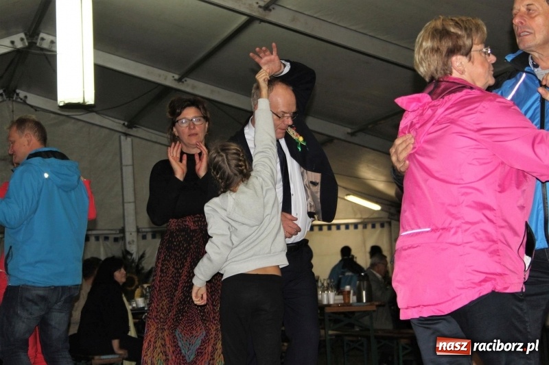 Zdjęcie w galerii na portalu naszraciborz.pl: Roztańczone Wojnowice, czyli dożynki gminy Krzanowice w rytmie Despacito FOTO i WIDEO wiadomości z regionu