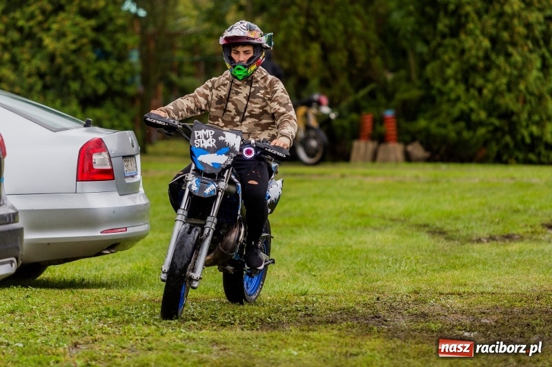 Zdjęcie w galerii na portalu naszraciborz.pl: Długi i kolorowy korowód na dożynkach w Rudyszwałdzie  wiadomości z regionu