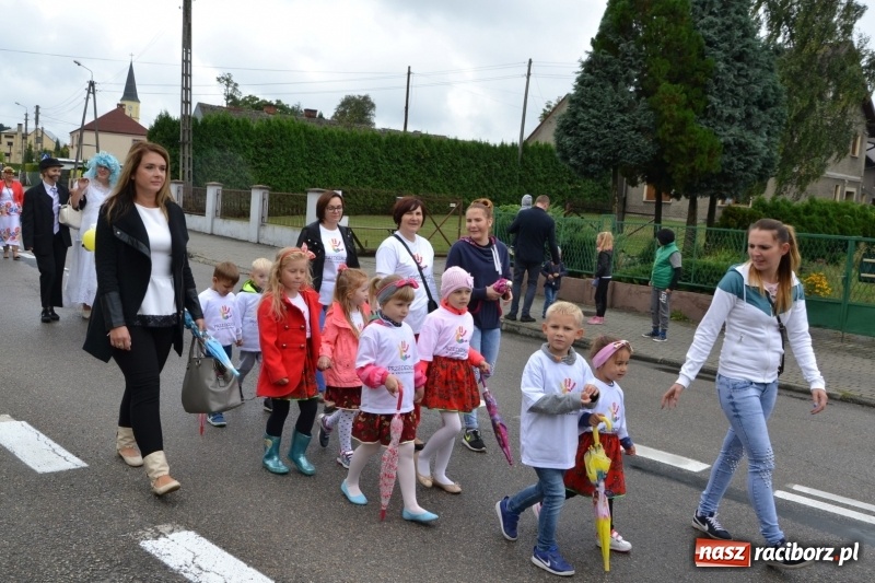 Zdjęcie w galerii na portalu naszraciborz.pl: Krzyżanowice zapraszają na dożynki. Gwiazdą Blue Party wiadomości z regionu