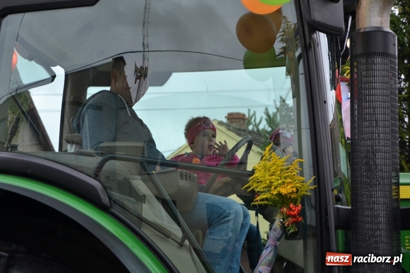 Zdjęcie w galerii na portalu naszraciborz.pl: Krzyżanowice zapraszają na dożynki. Gwiazdą Blue Party wiadomości z regionu