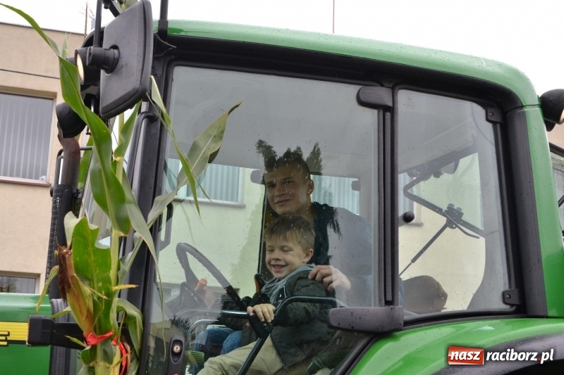 Zdjęcie w galerii na portalu naszraciborz.pl: Krzyżanowice zapraszają na dożynki. Gwiazdą Blue Party wiadomości z regionu