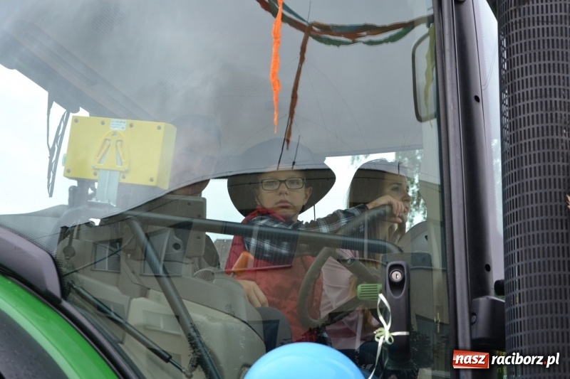 Zdjęcie w galerii na portalu naszraciborz.pl: Krzyżanowice zapraszają na dożynki. Gwiazdą Blue Party wiadomości z regionu