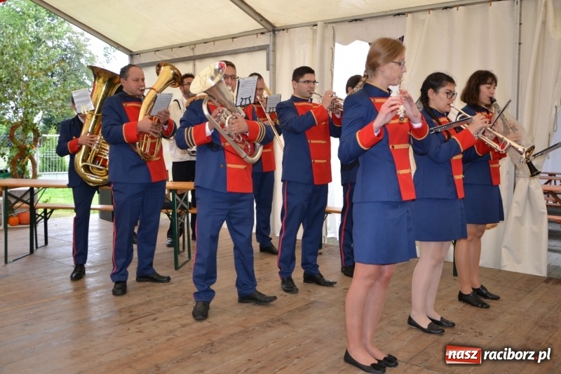 Zdjęcie w galerii na portalu naszraciborz.pl: Krzyżanowice zapraszają na dożynki. Gwiazdą Blue Party wiadomości z regionu