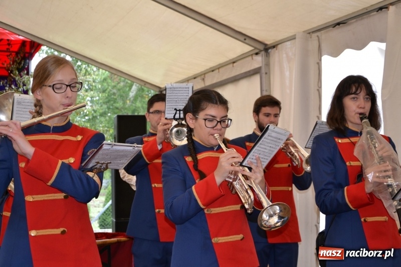 Zdjęcie w galerii na portalu naszraciborz.pl: Krzyżanowice zapraszają na dożynki. Gwiazdą Blue Party wiadomości z regionu