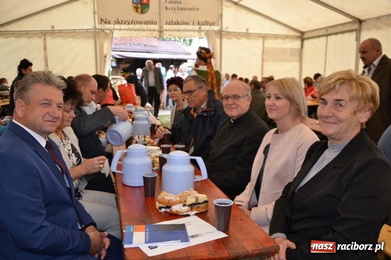 Zdjęcie w galerii na portalu naszraciborz.pl: Krzyżanowice zapraszają na dożynki. Gwiazdą Blue Party wiadomości z regionu