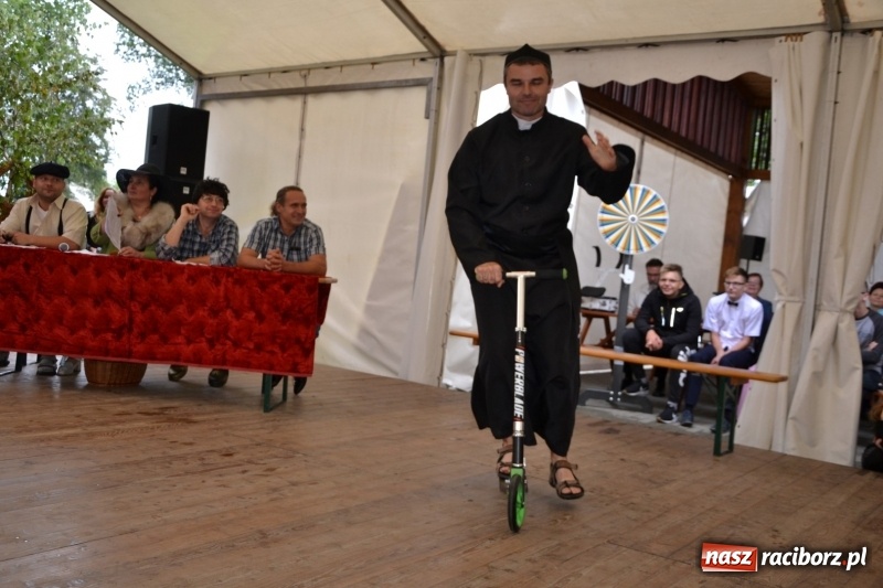 Zdjęcie w galerii na portalu naszraciborz.pl: Krzyżanowice zapraszają na dożynki. Gwiazdą Blue Party wiadomości z regionu