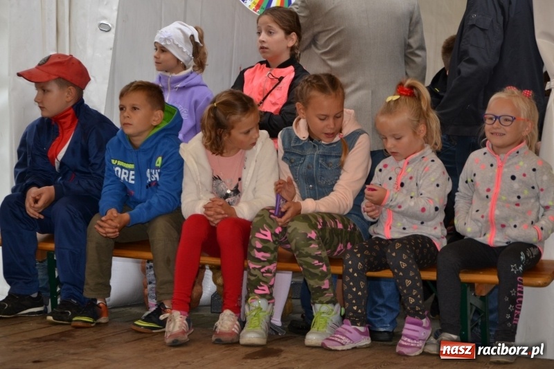 Zdjęcie w galerii na portalu naszraciborz.pl: Krzyżanowice zapraszają na dożynki. Gwiazdą Blue Party wiadomości z regionu