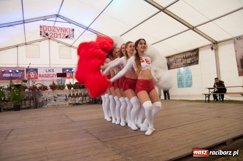 Zdjęcie w galerii na portalu naszraciborz.pl: Marcin Daniec gwiazdą dożynek i dziesięciolecia LKS w Raszczycach wiadomości z regionu