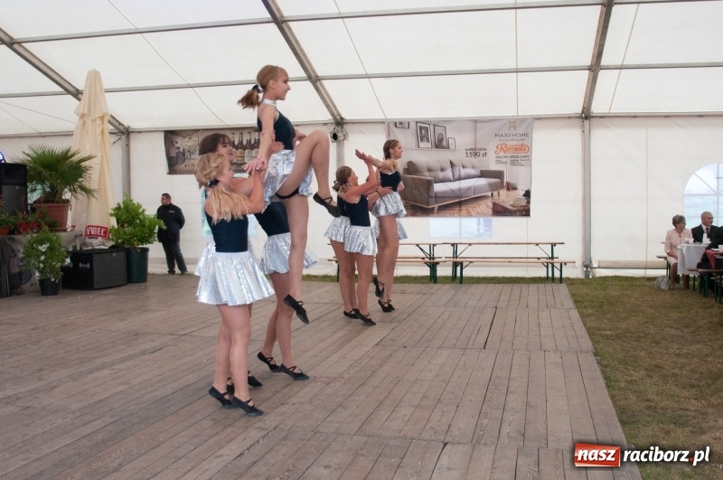 Zdjęcie w galerii na portalu naszraciborz.pl: Marcin Daniec gwiazdą dożynek i dziesięciolecia LKS w Raszczycach wiadomości z regionu