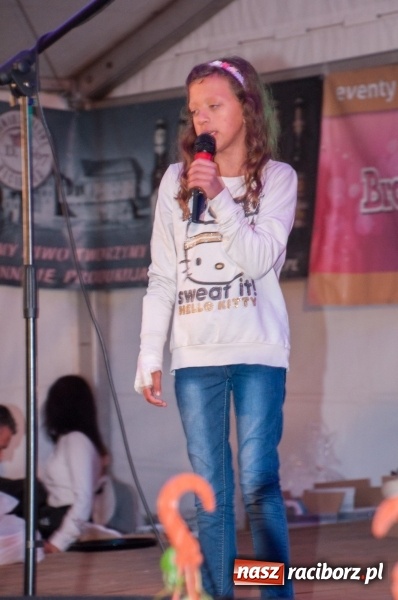 Zdjęcie w galerii na portalu naszraciborz.pl: Marcin Daniec gwiazdą dożynek i dziesięciolecia LKS w Raszczycach wiadomości z regionu