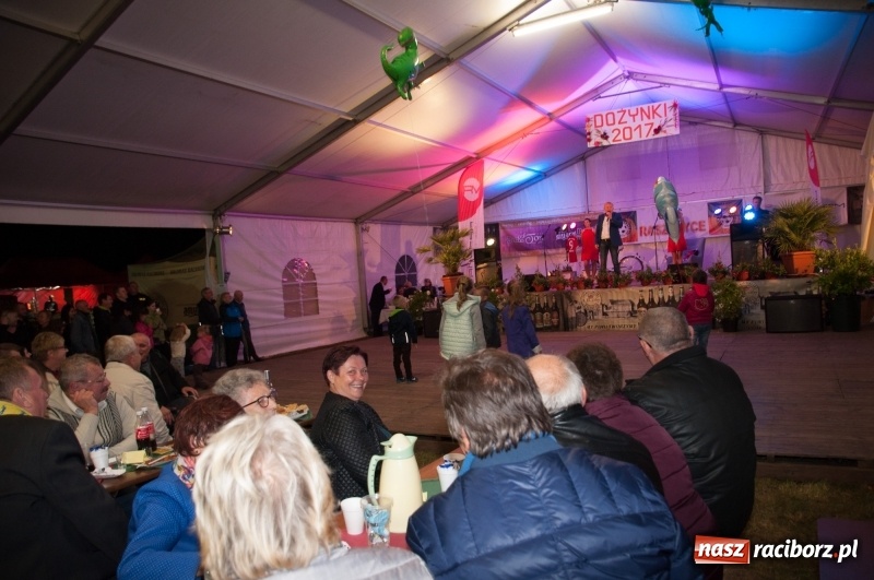 Zdjęcie w galerii na portalu naszraciborz.pl: Marcin Daniec gwiazdą dożynek i dziesięciolecia LKS w Raszczycach wiadomości z regionu
