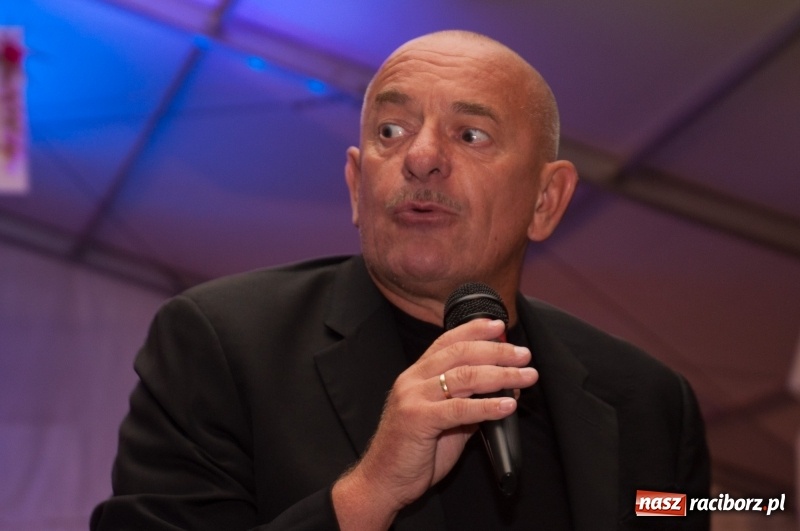 Zdjęcie w galerii na portalu naszraciborz.pl: Marcin Daniec gwiazdą dożynek i dziesięciolecia LKS w Raszczycach wiadomości z regionu